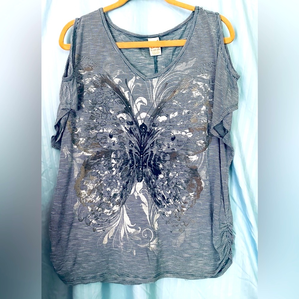 Faded Glory Casual shirt butterfly deco semi off shoulder.